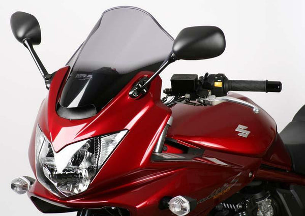 El parabrisas MRA Racing "R" teñido