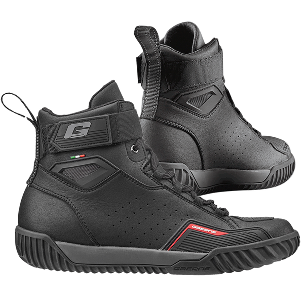 Gaerne Unisex Mc-Skor G Rocket Svart/Röd med sportig design och förstärkt skydd. Perfekt för motorcyklister som söker säkerhet och komfort.