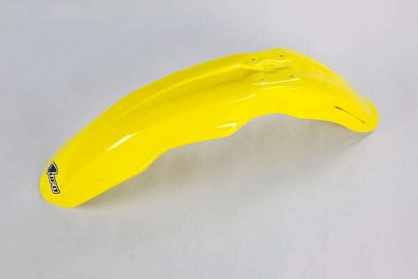 Ovnfo fronting Fender amarillo Suzuki RM SU03985#102