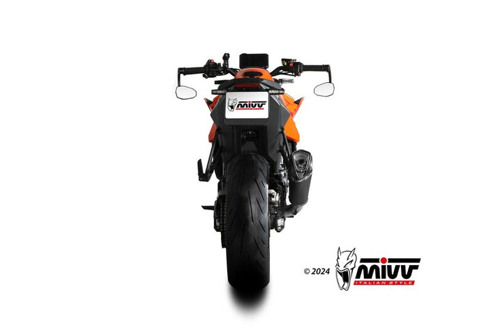 Bakre vy av KTM-motorcykel med installerad MIVV Delta Race Silencer KT.032.LDRB, en högkvalitativ avgassystemtillbehör.
