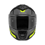 Frontalvy av Schuberth Integral Mc-Hjälm S3 Daytona Svart/Flu med bred visir och fluorescerande gula detaljer.